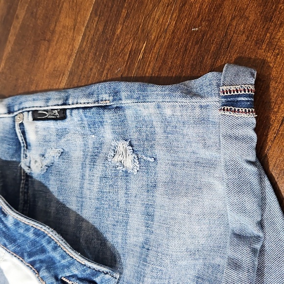 Silver Jeans Blue Jean Shorts Mid-Rise Distressed - Picture 9 of 9